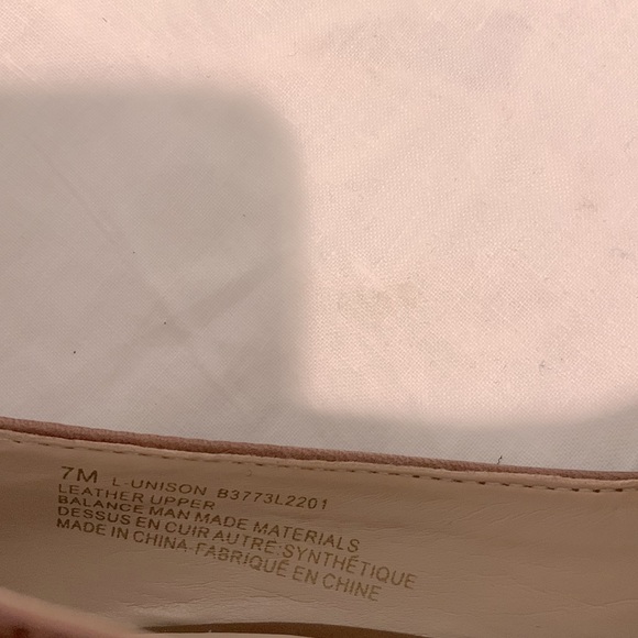 NWOT Franco Sarto caramel brown pumps with leather upper. Size 7M with 3” heel. - Picture 4 of 9